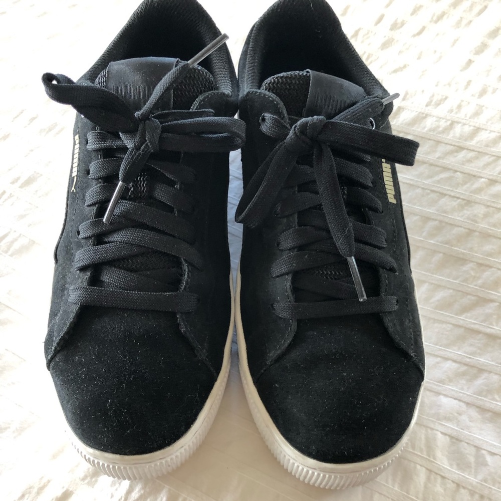 Puma Black Sneakers - Picture 2 of 5